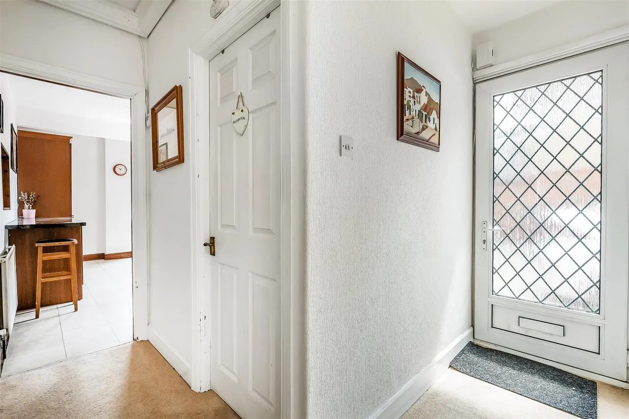 The Street, Fetcham, KT22, photo 11