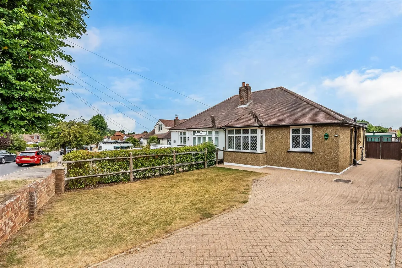 The Street, Fetcham, KT22, photo 16