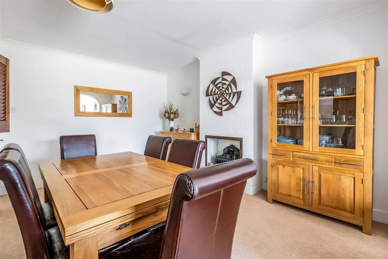 The Street, Fetcham, KT22, photo 12