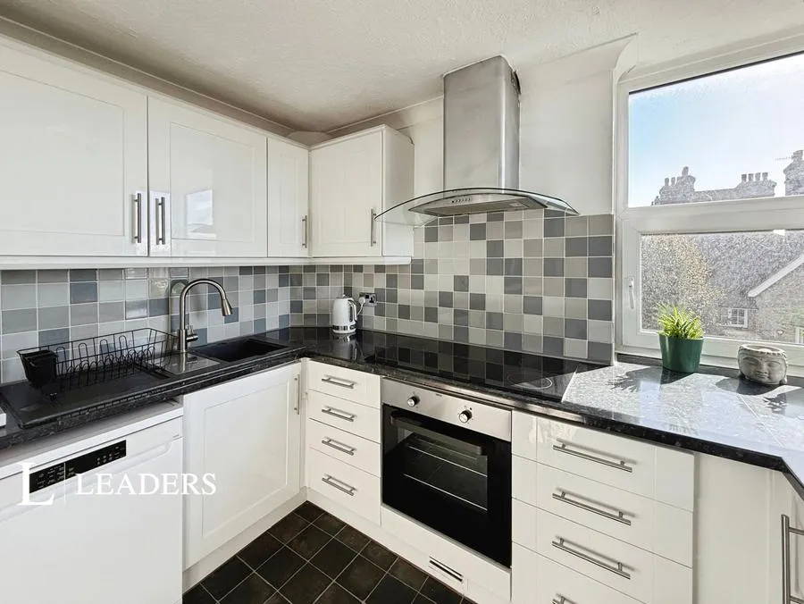 Shelley Road, Worthing, BN11, photo 13