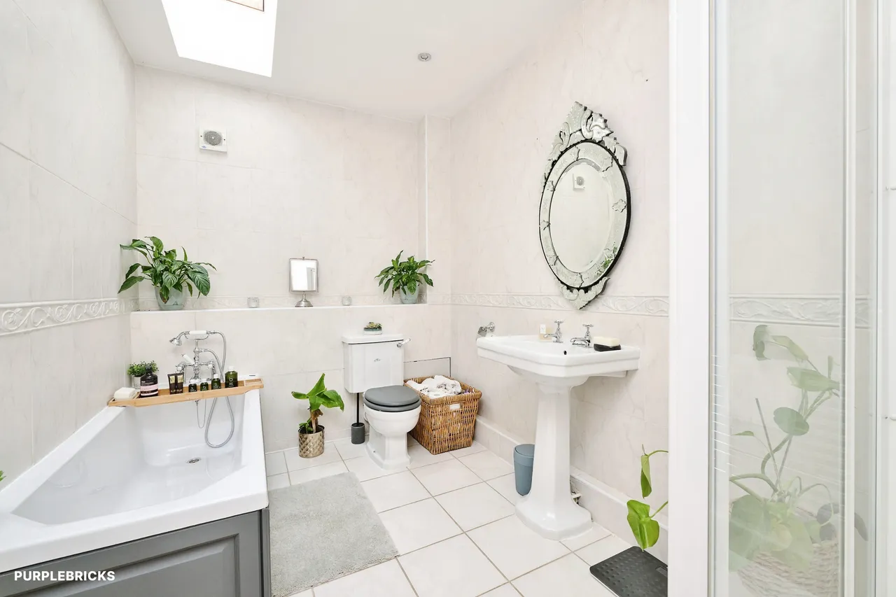 Main Street, Ashley, LE16, photo 19