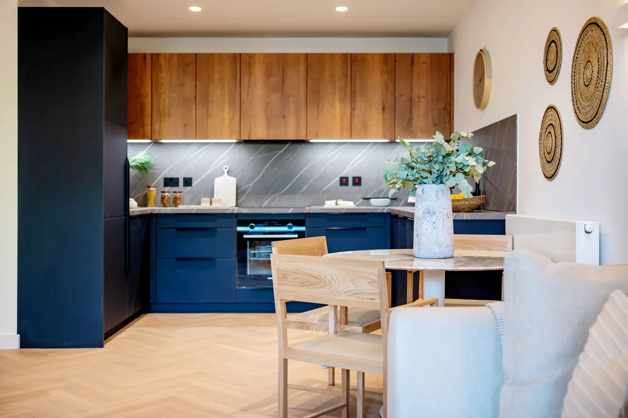 Showflat 2 (2 bed), Madeleine Court, Acton, photo 12