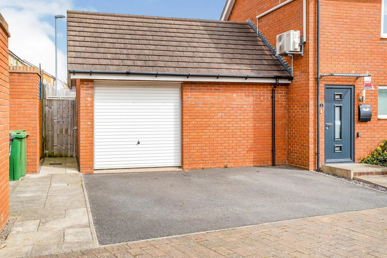 Over Drive, Patchway, BRISTOL, photo 12