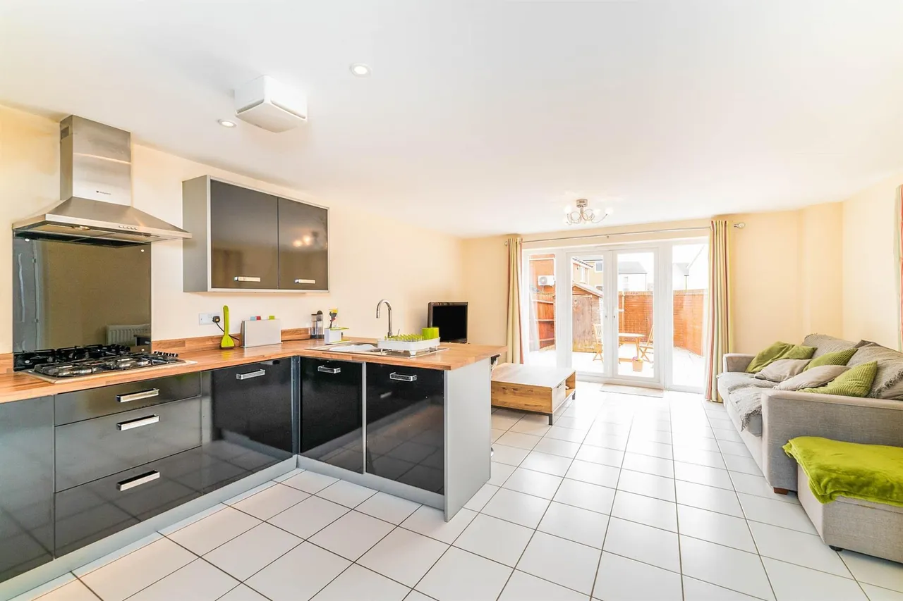 Over Drive, Patchway, BRISTOL, photo 4