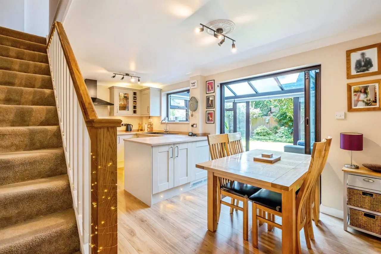 The Pines, Yapton, photo 8