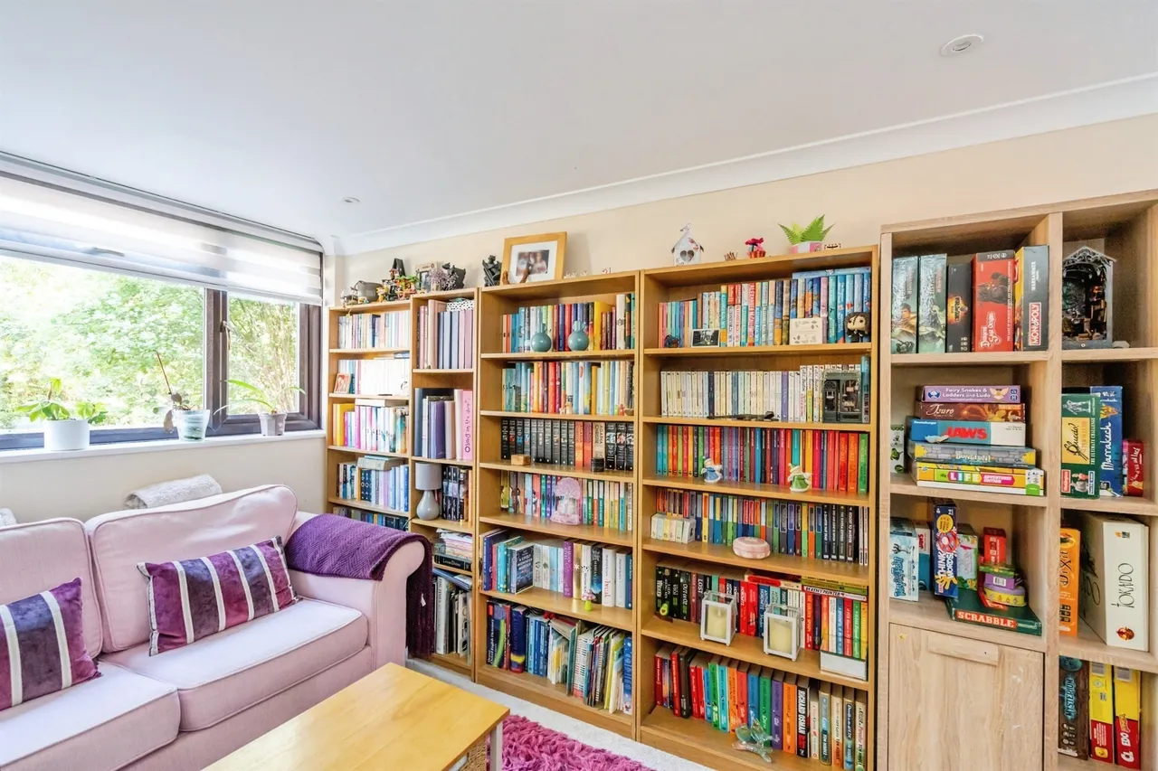 The Pines, Yapton, photo 10