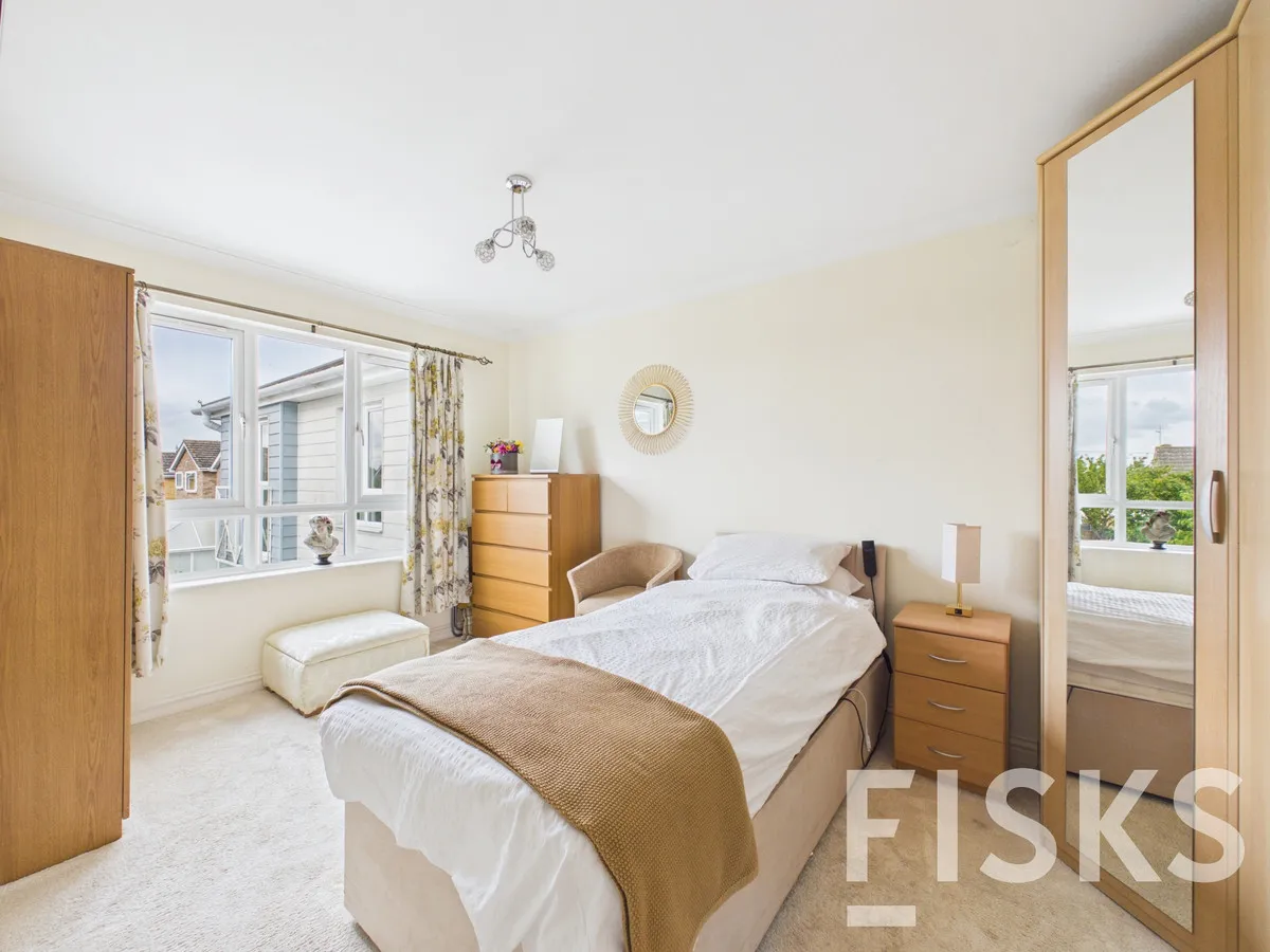 Long Road, Canvey Island, SS8, photo 9