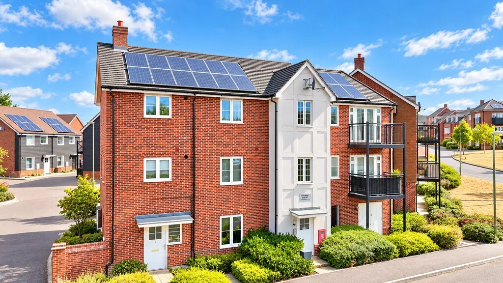 1 bed flat for sale, Jubilee Drive, Church Crookham