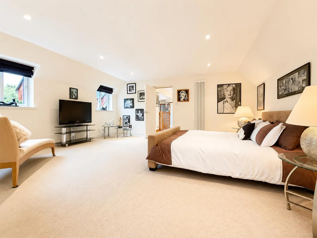 Imperial Way, Bothwell, Glasgow, Lanarkshire, G71 8NZ, photo 12