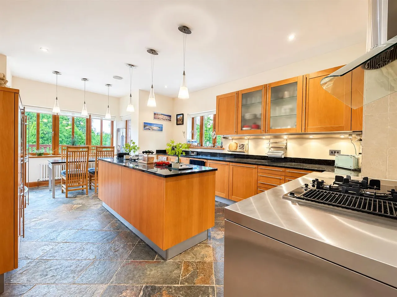 Imperial Way, Bothwell, Glasgow, Lanarkshire, G71 8NZ, photo 3
