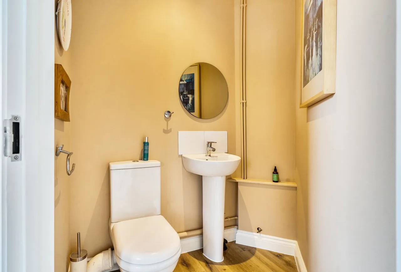Ermin Park, Gloucestershire, Brockworth, GL3 4DD, photo 11