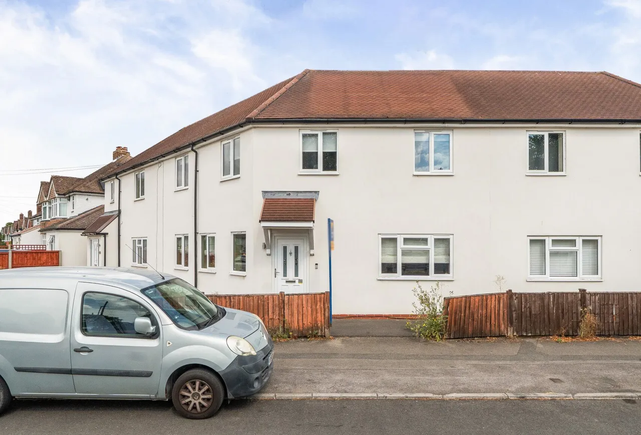 Ermin Park, Gloucestershire, Brockworth, GL3 4DD, photo 9