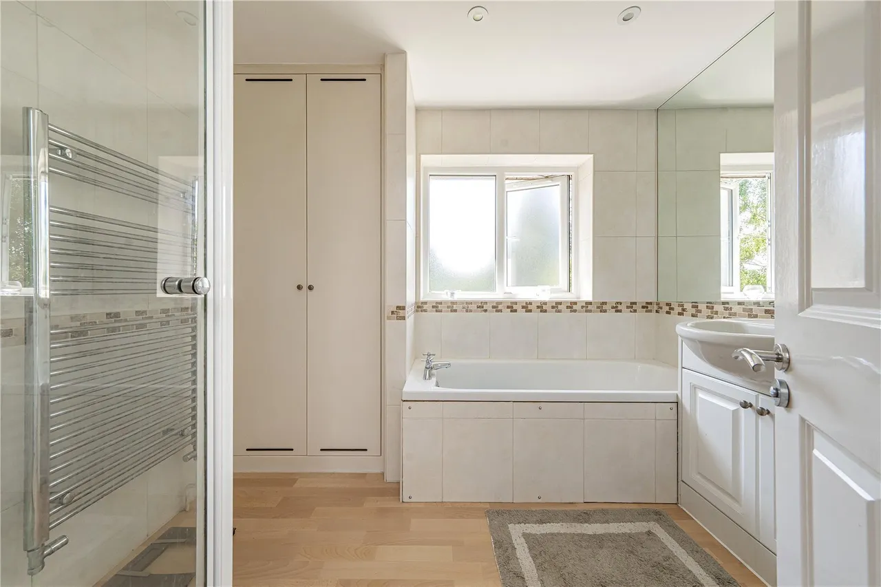 Fairway Avenue, West Drayton, UB7, photo 12