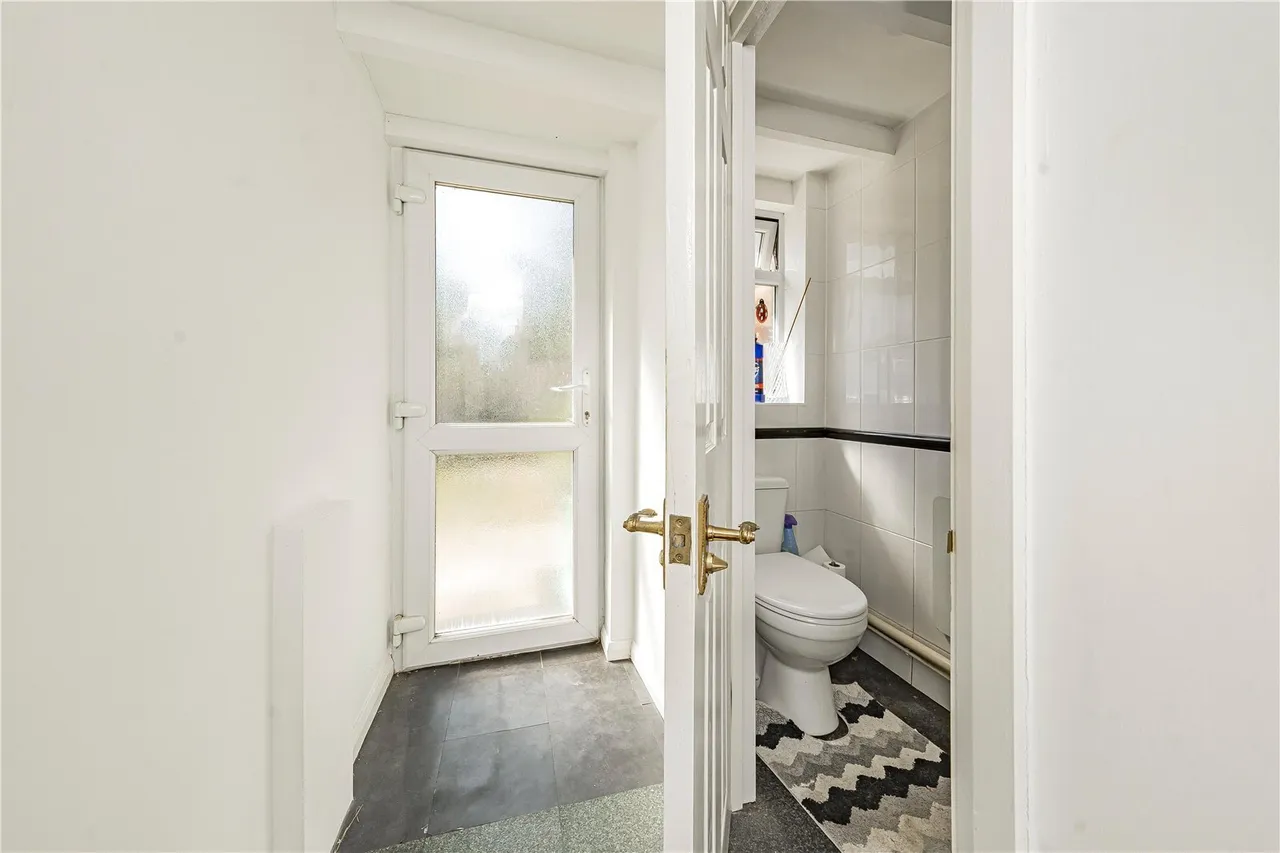 Fairway Avenue, West Drayton, UB7, photo 13