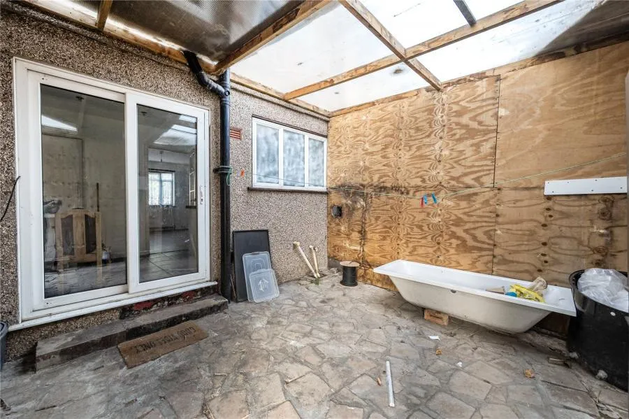 Collingwood Road, Uxbridge, UB8, photo 13