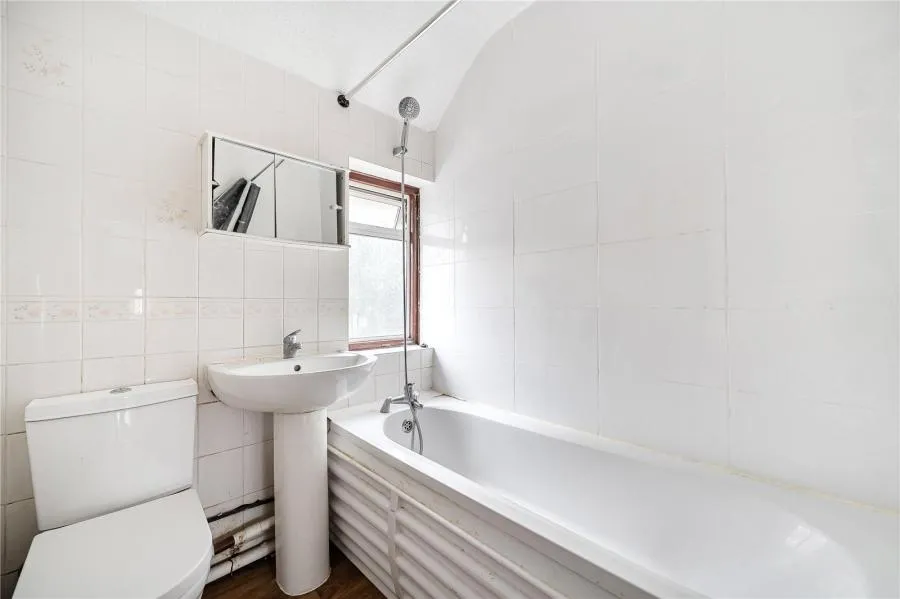 Collingwood Road, Uxbridge, UB8, photo 8