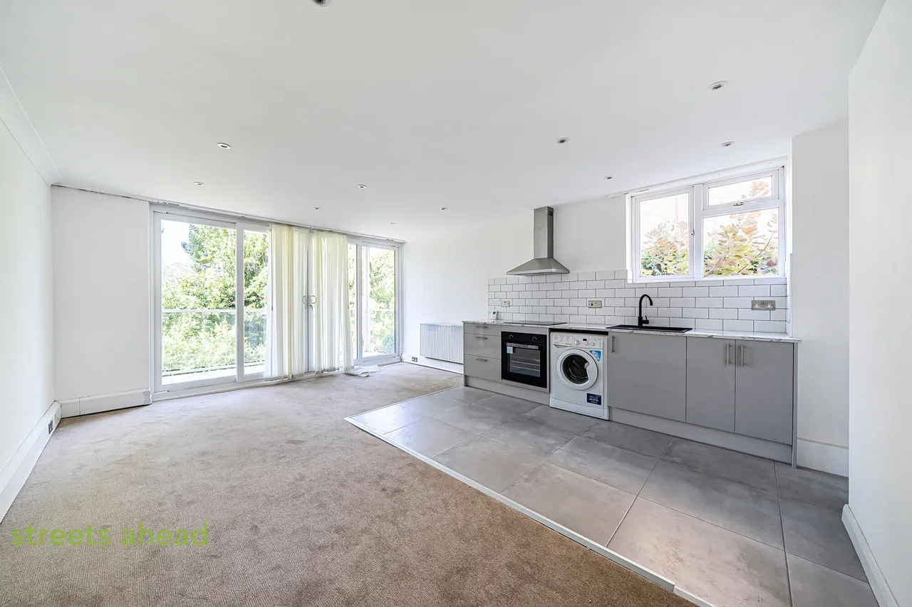 Averil Grove, London, SW16, photo 2