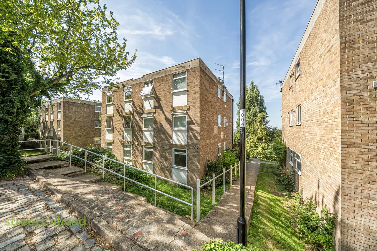 Averil Grove, London, SW16, photo 7