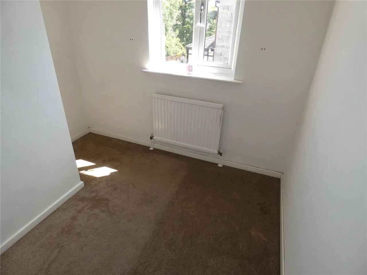 Monks Dale Close, Tideswell, Buxton, Derbyshire, SK17, photo 6
