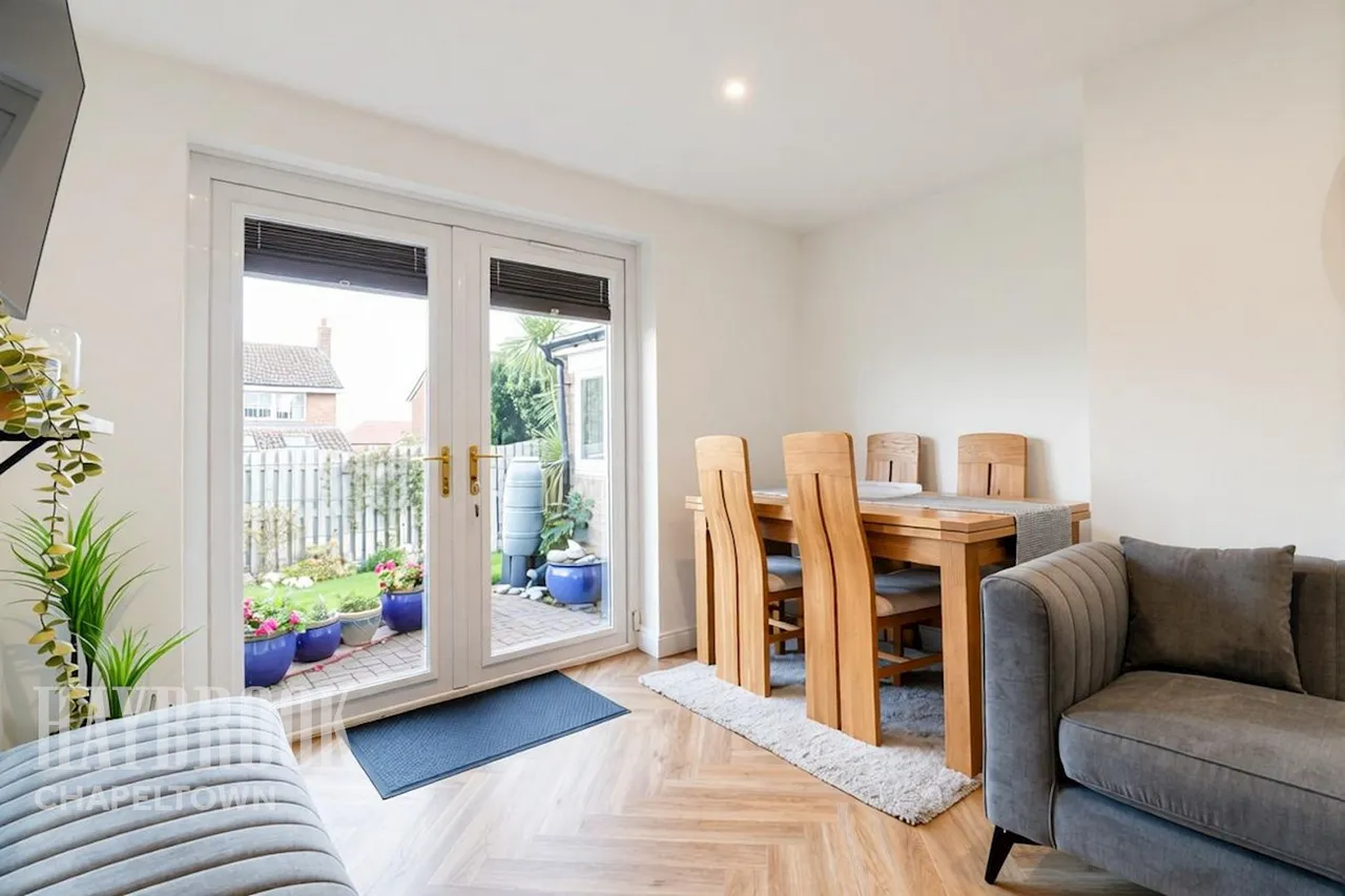 Wentworth Close, Thorpe Hesley, photo 11