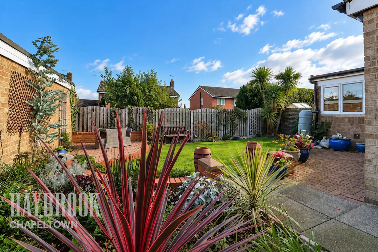 Wentworth Close, Thorpe Hesley, photo 26