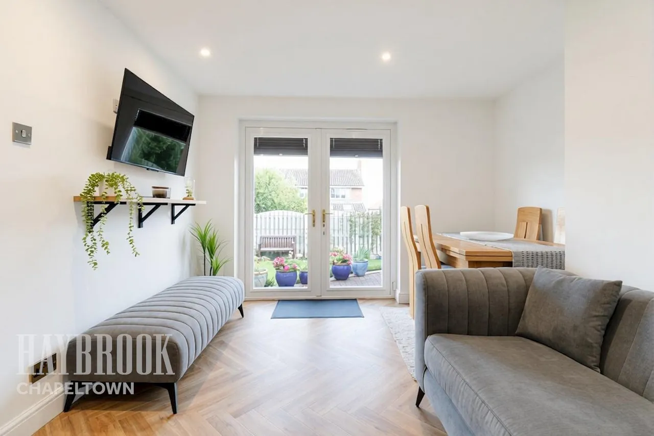 Wentworth Close, Thorpe Hesley, photo 8