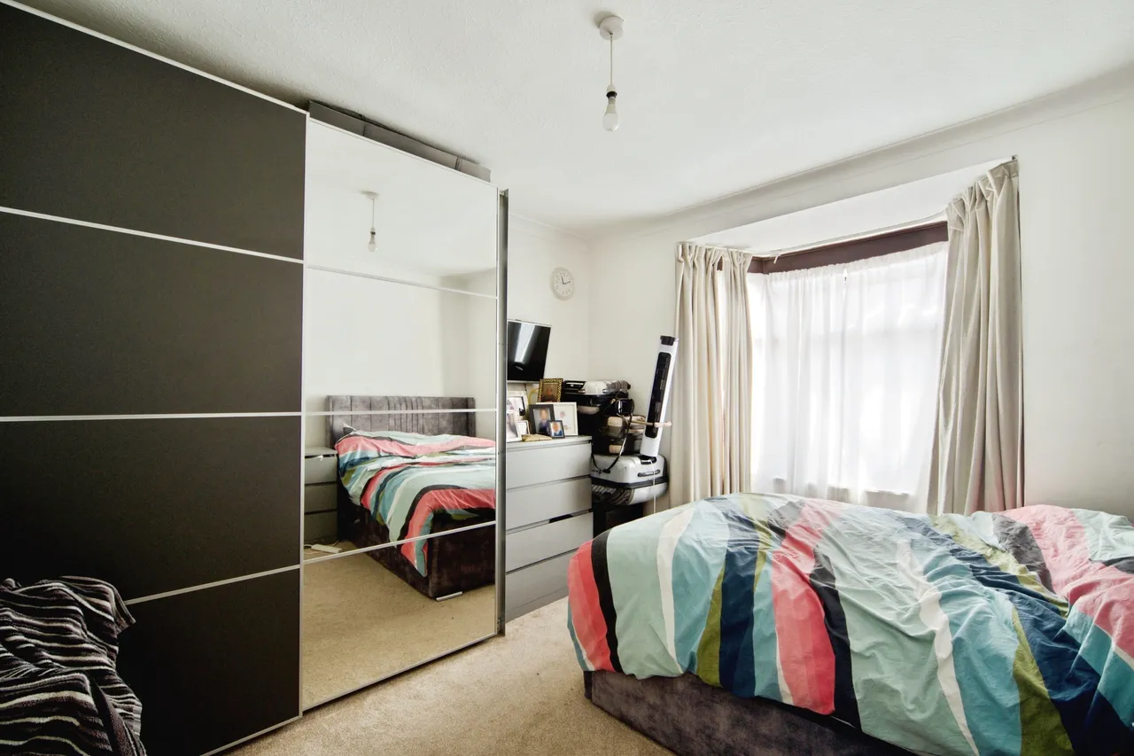 Dover Road, London, N9, photo 14
