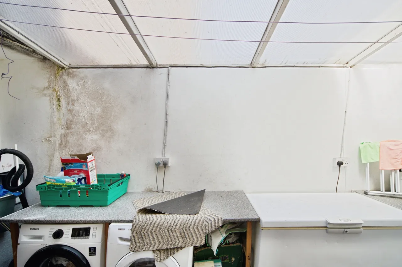 Dover Road, London, N9, photo 13