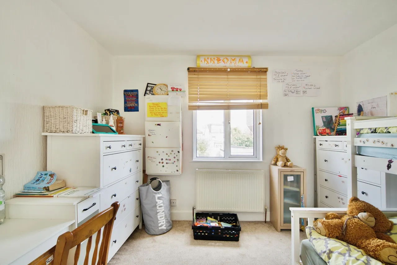 Dover Road, London, N9, photo 18