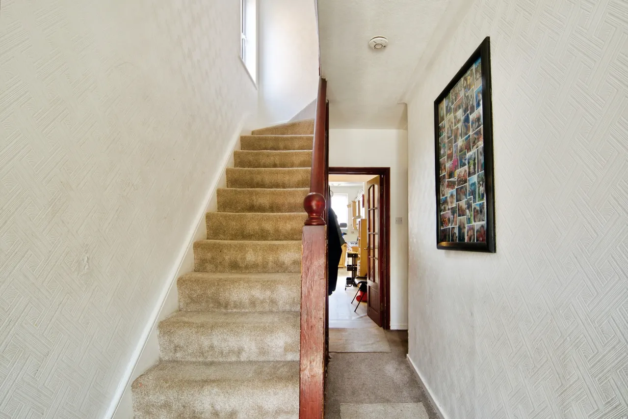 Dover Road, London, N9, photo 6