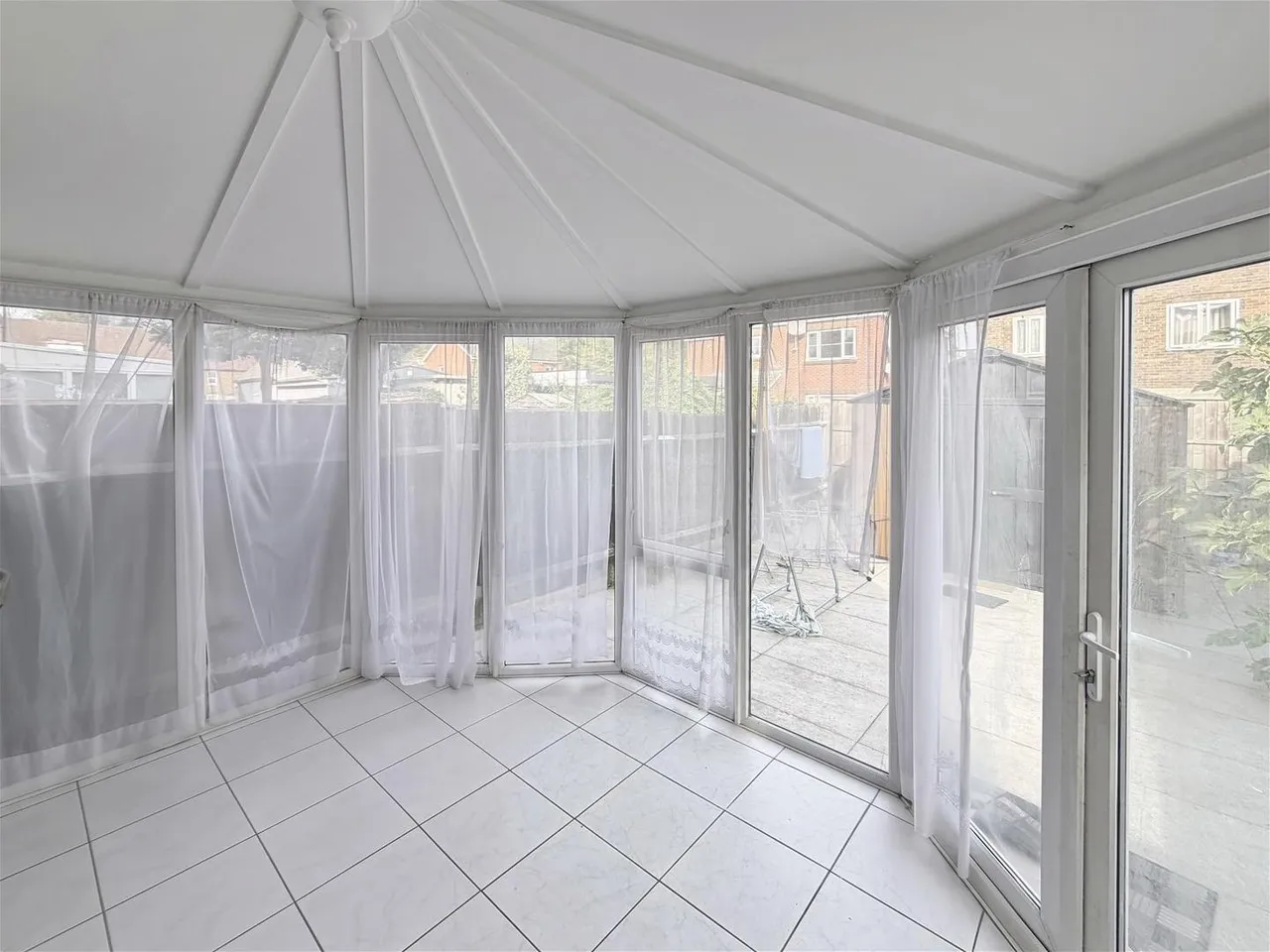 Old Farm Close, Hounslow, photo 6