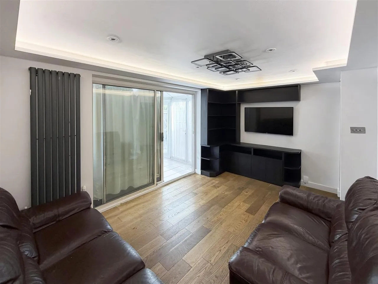 Old Farm Close, Hounslow, photo 4