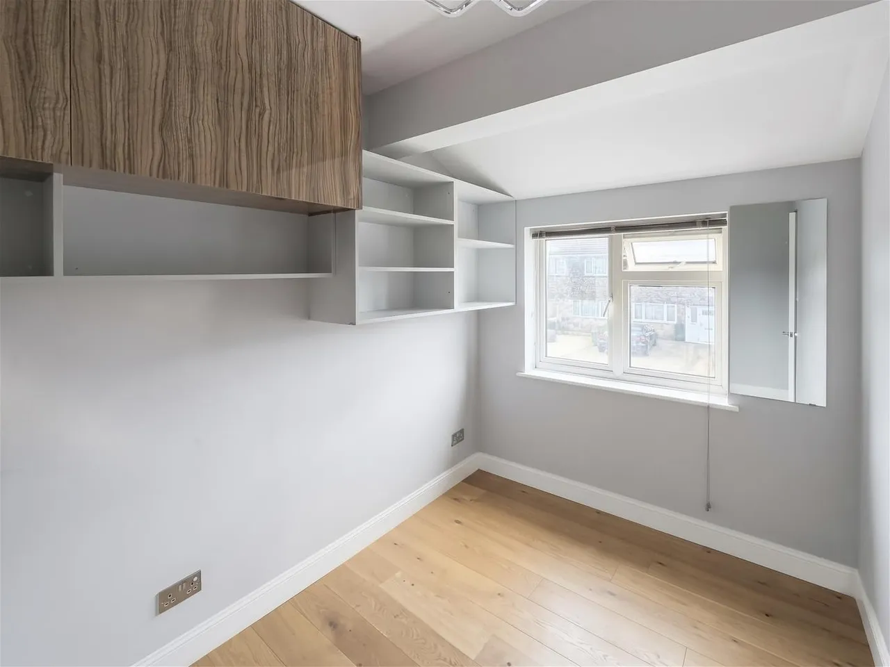 Old Farm Close, Hounslow, photo 8