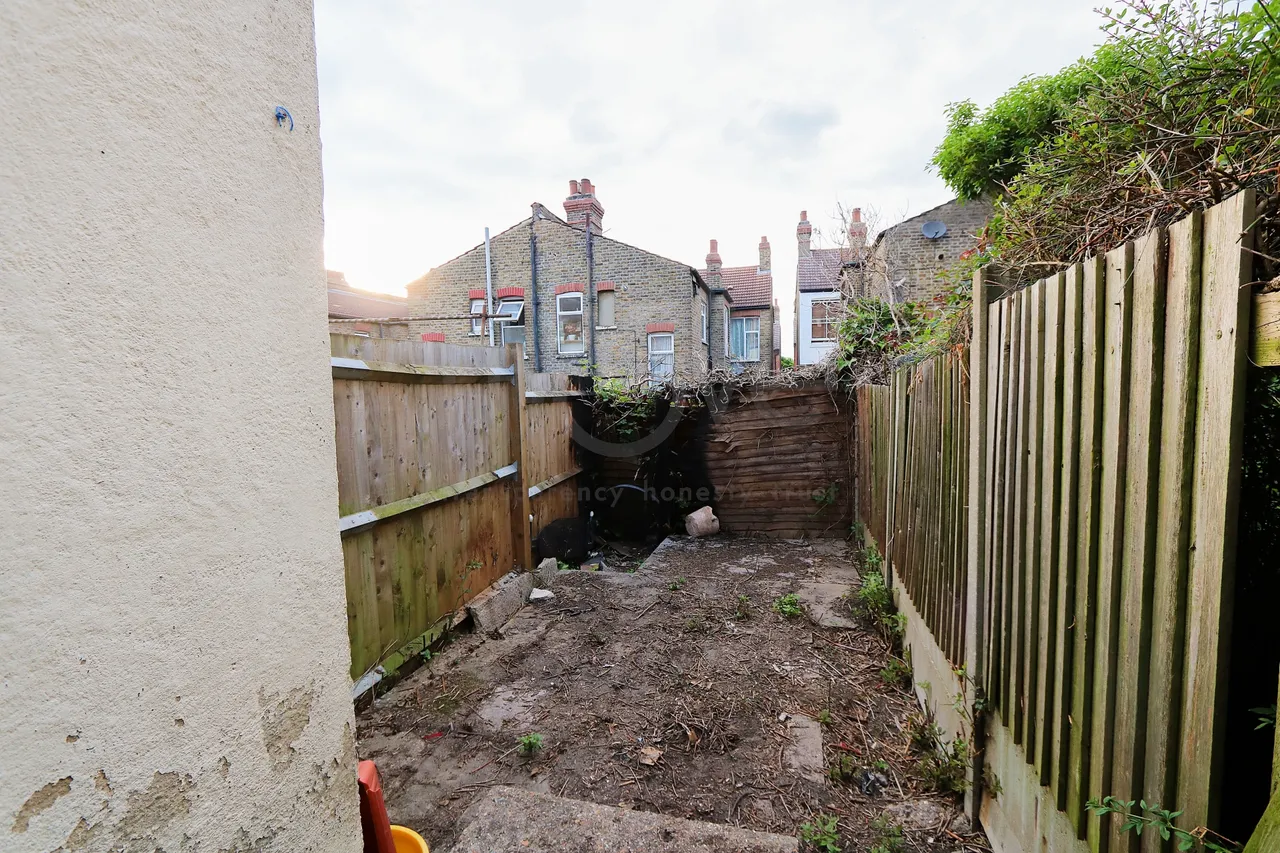 Lenham Road, Thornton Heath, CR7, photo 10