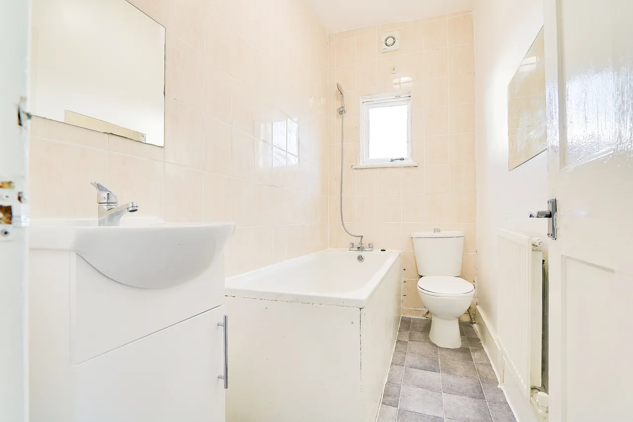 Lenham Road, Thornton Heath, CR7, photo 9