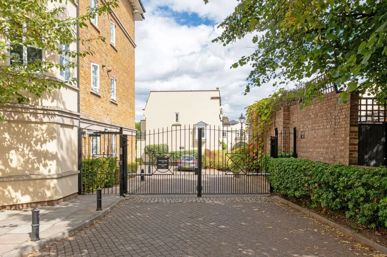 Sycamore Mews, London, SW4 0SY, photo 3