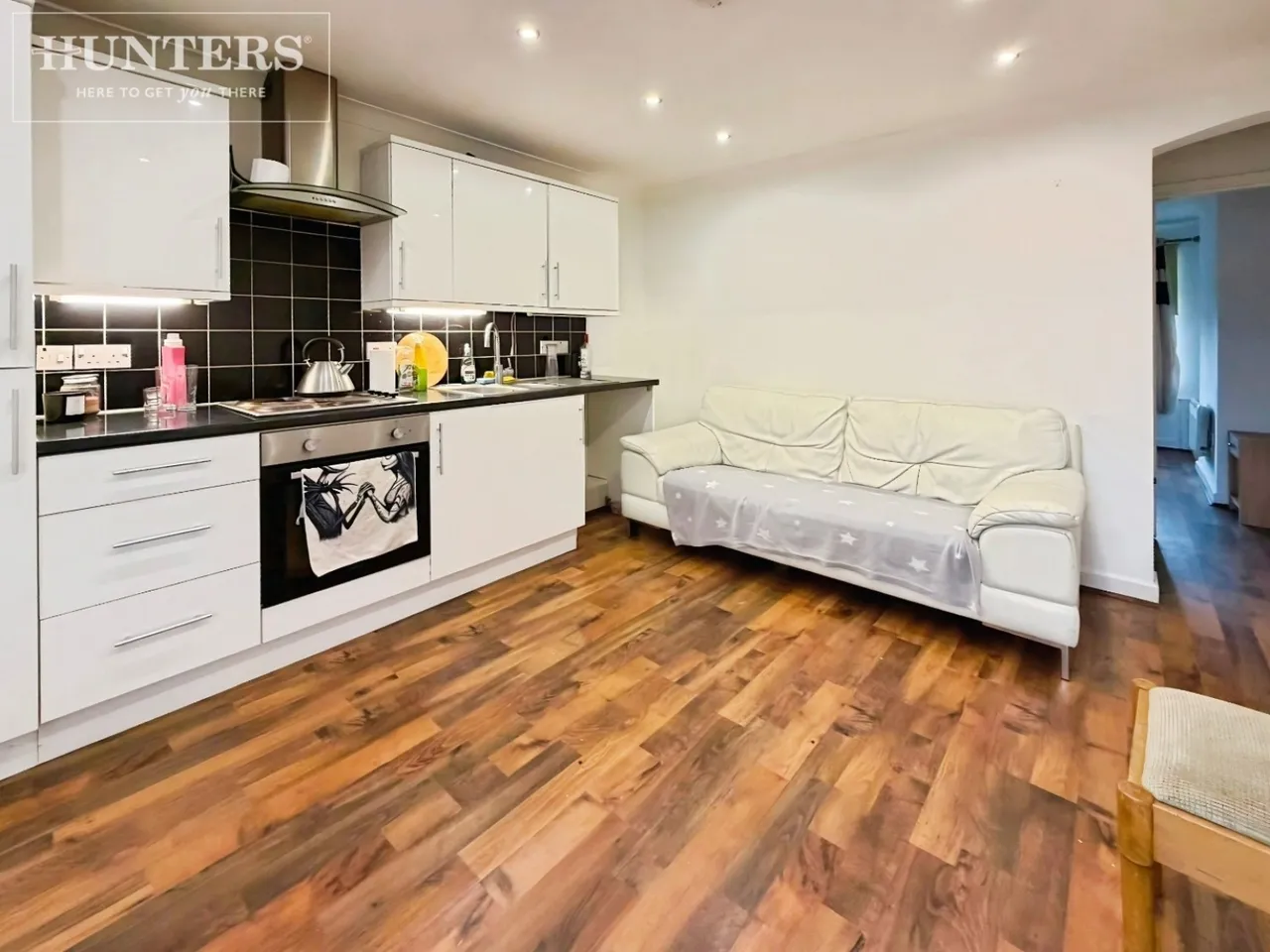 High Street, Goldthorpe, S63, photo 7