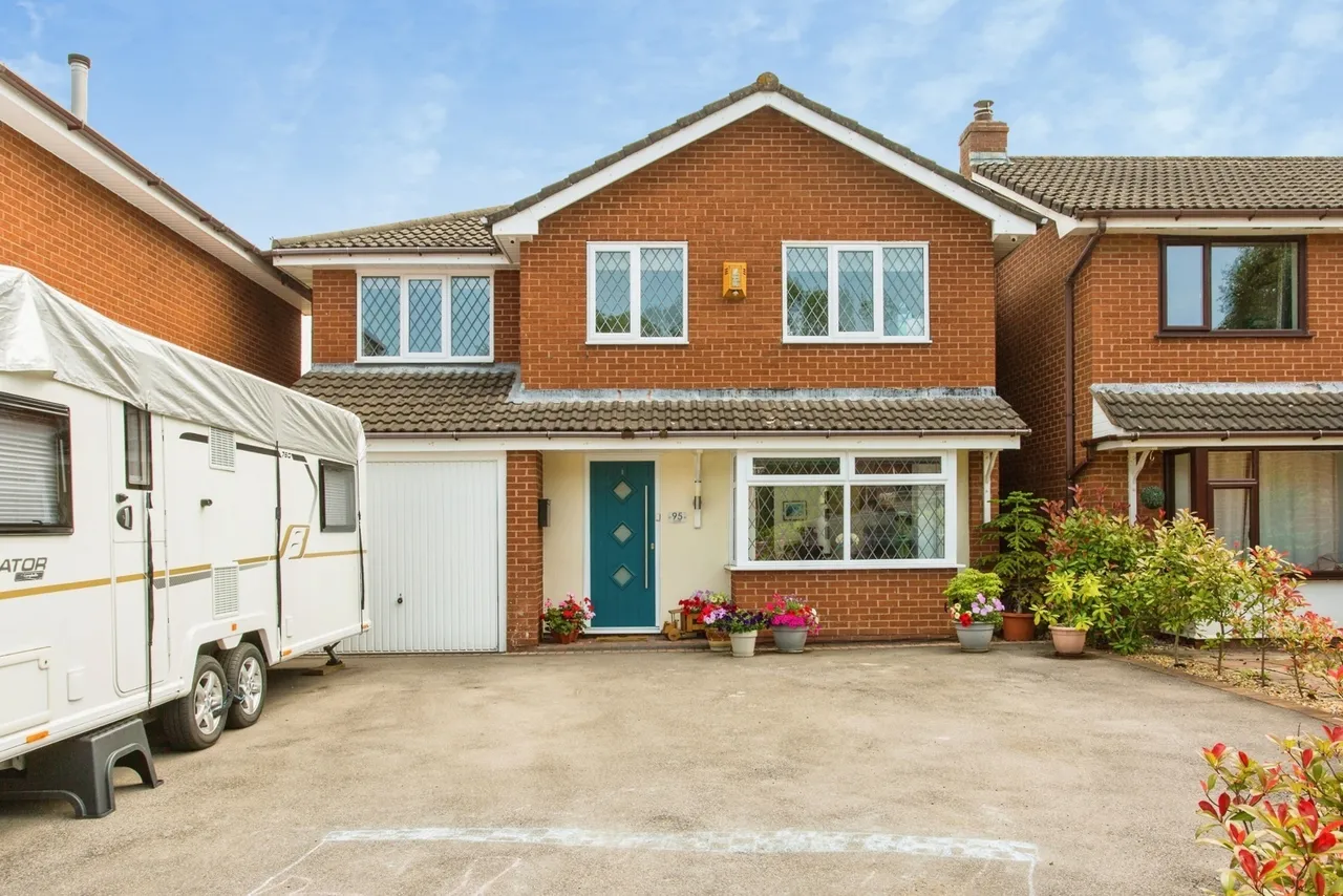 4 bed house for sale, Fernleigh, Leyland, PR26