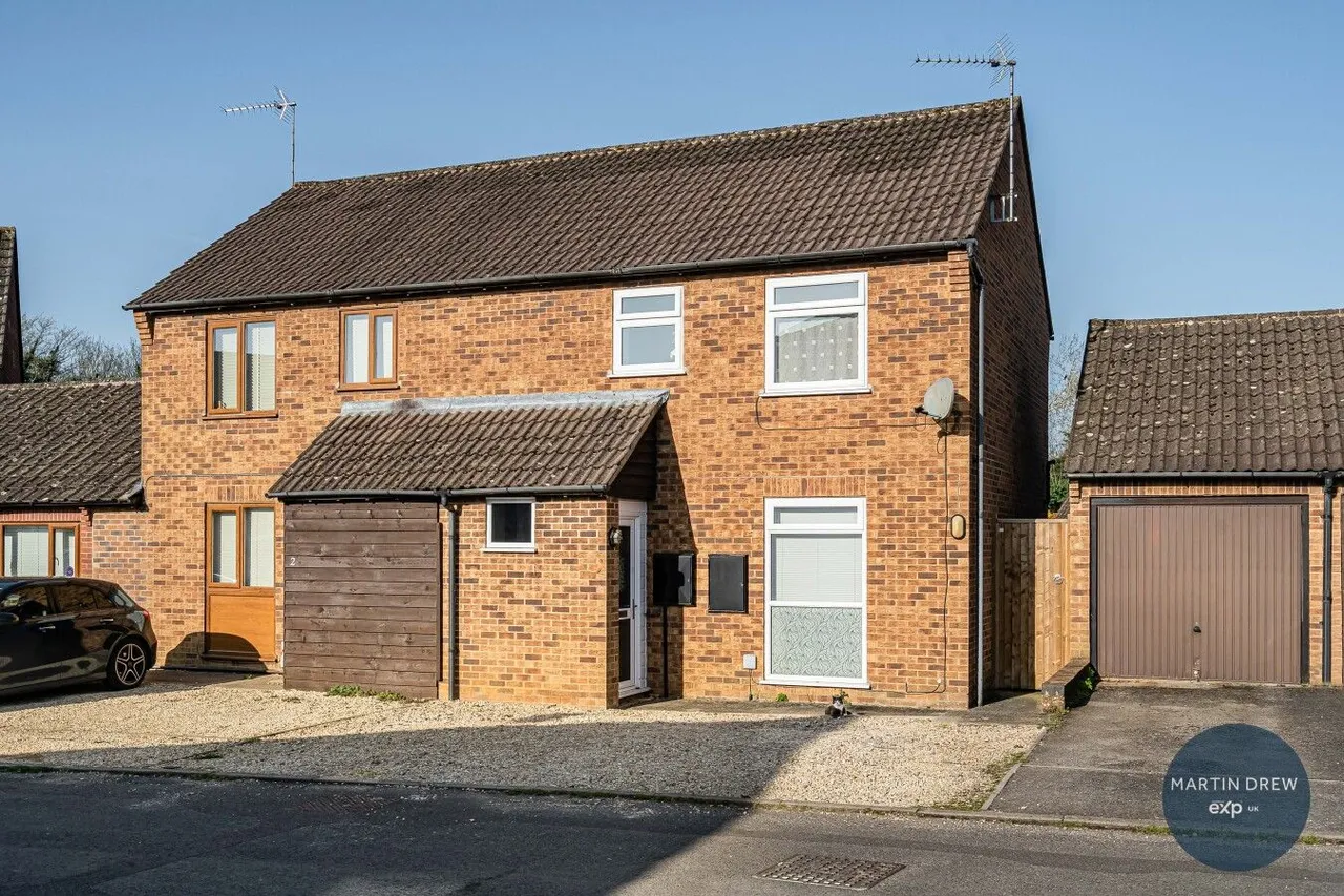 3 bed house for sale — Morgan Close, Banbury, OX16 1DX