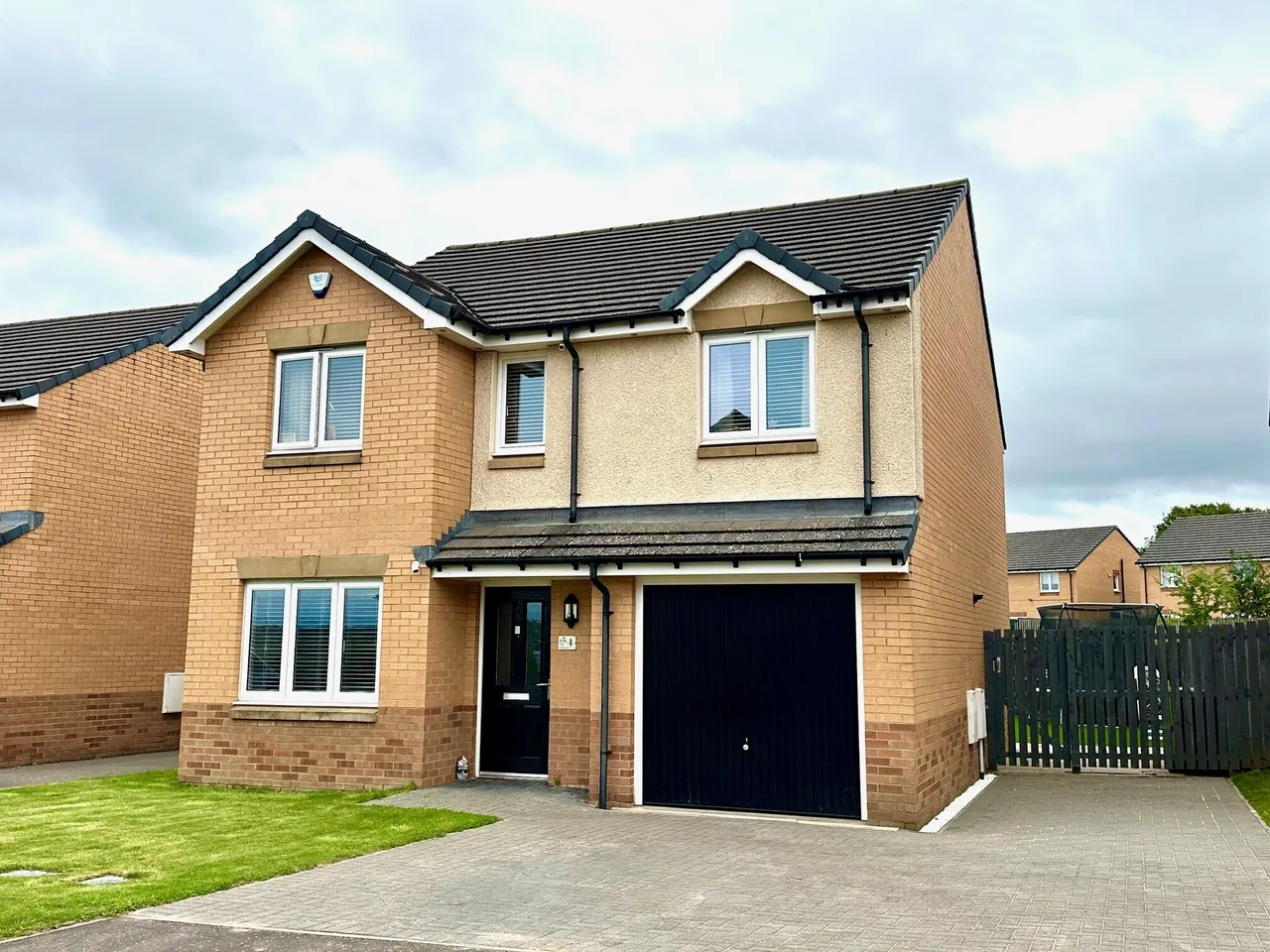 4 bed house to rent — Plantation Grove, Newton Farm, Cambuslang