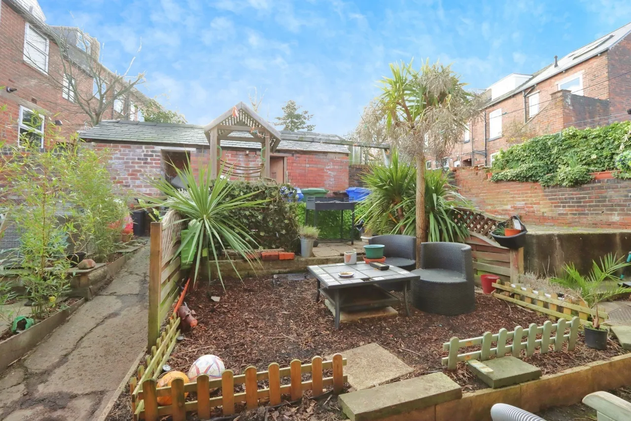 Cliffefield Road, Sheffield, S8, photo 4