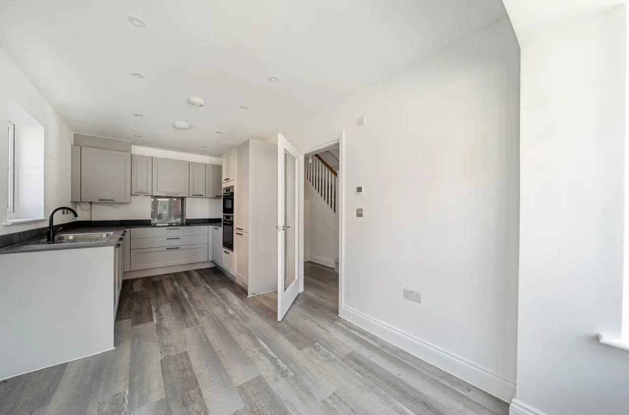 Angmering, BN16, photo 4