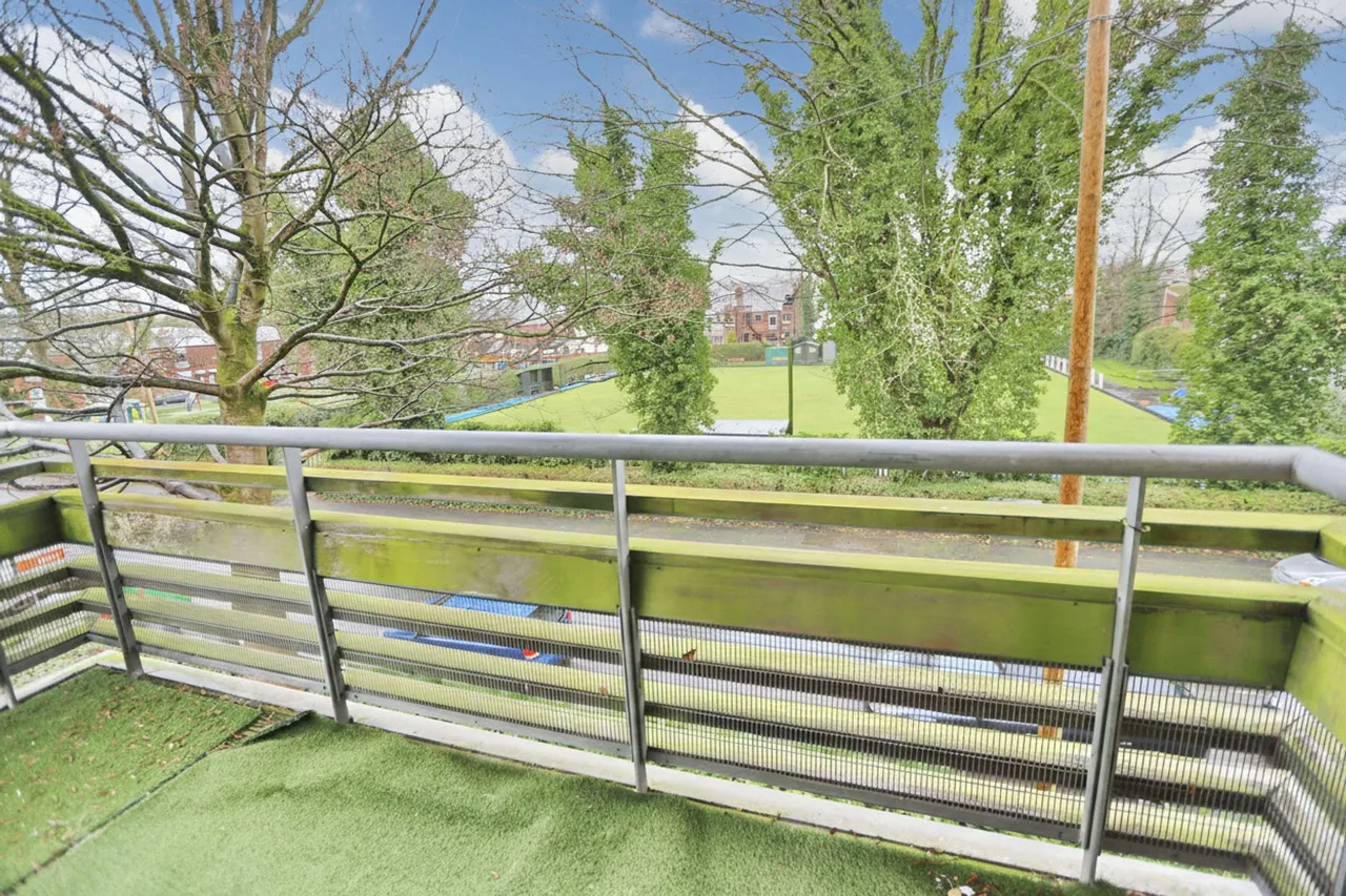 Grey Street, Prestwich, M25, photo 9