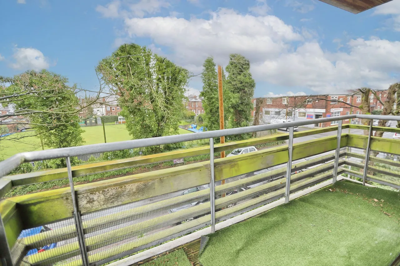 Grey Street, Prestwich, M25, photo 15