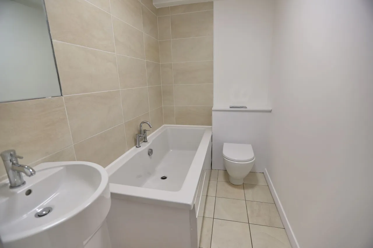 Grey Street, Prestwich, M25, photo 14