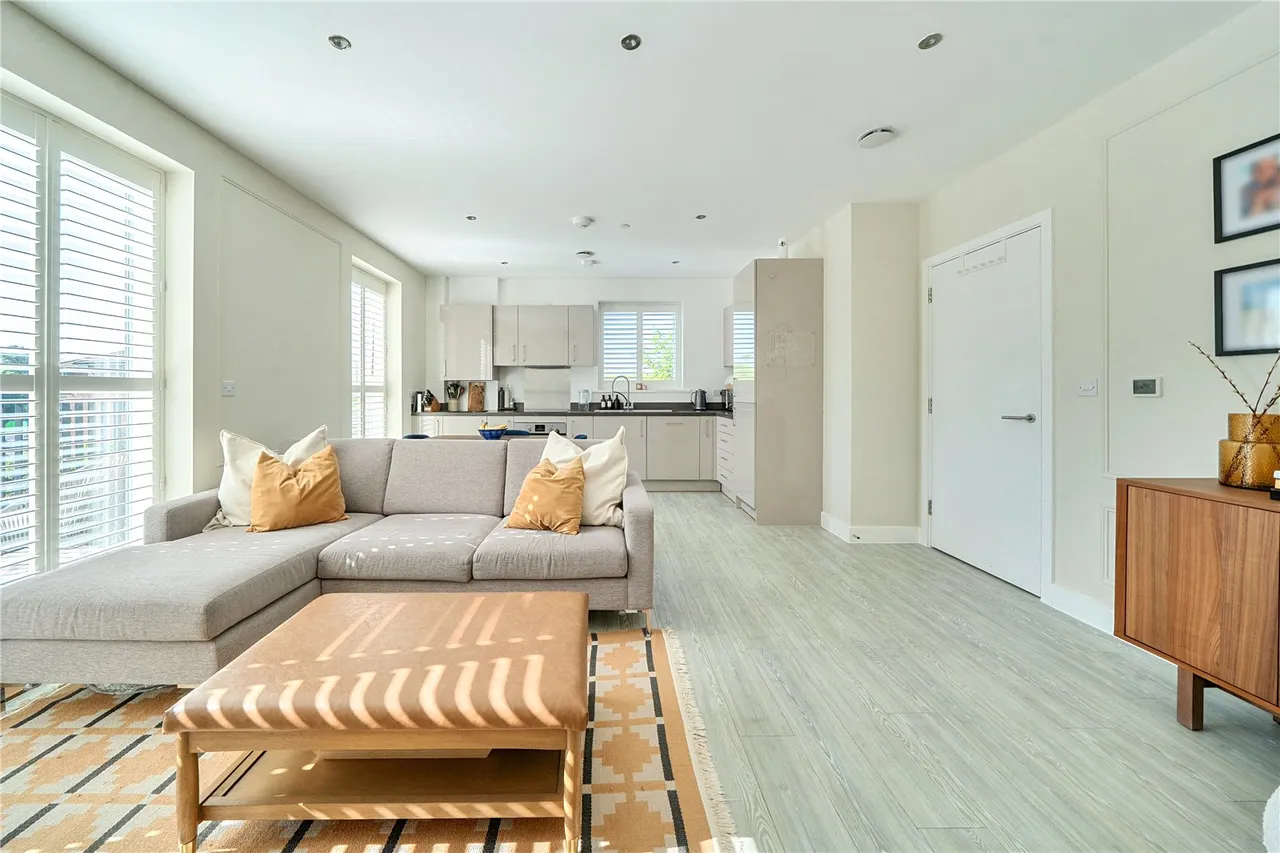 Gurnell Grove, Ealing, W13, photo 15