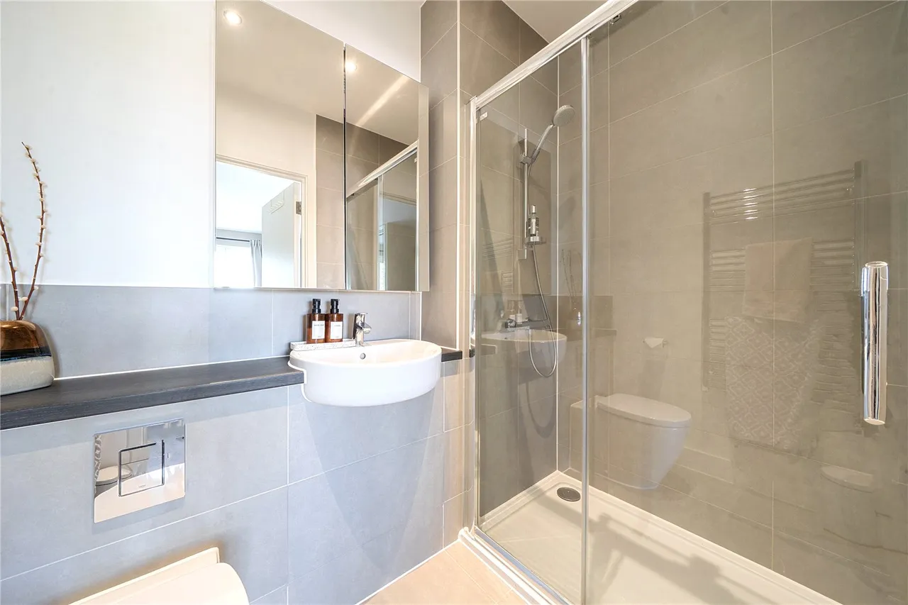 Gurnell Grove, Ealing, W13, photo 17