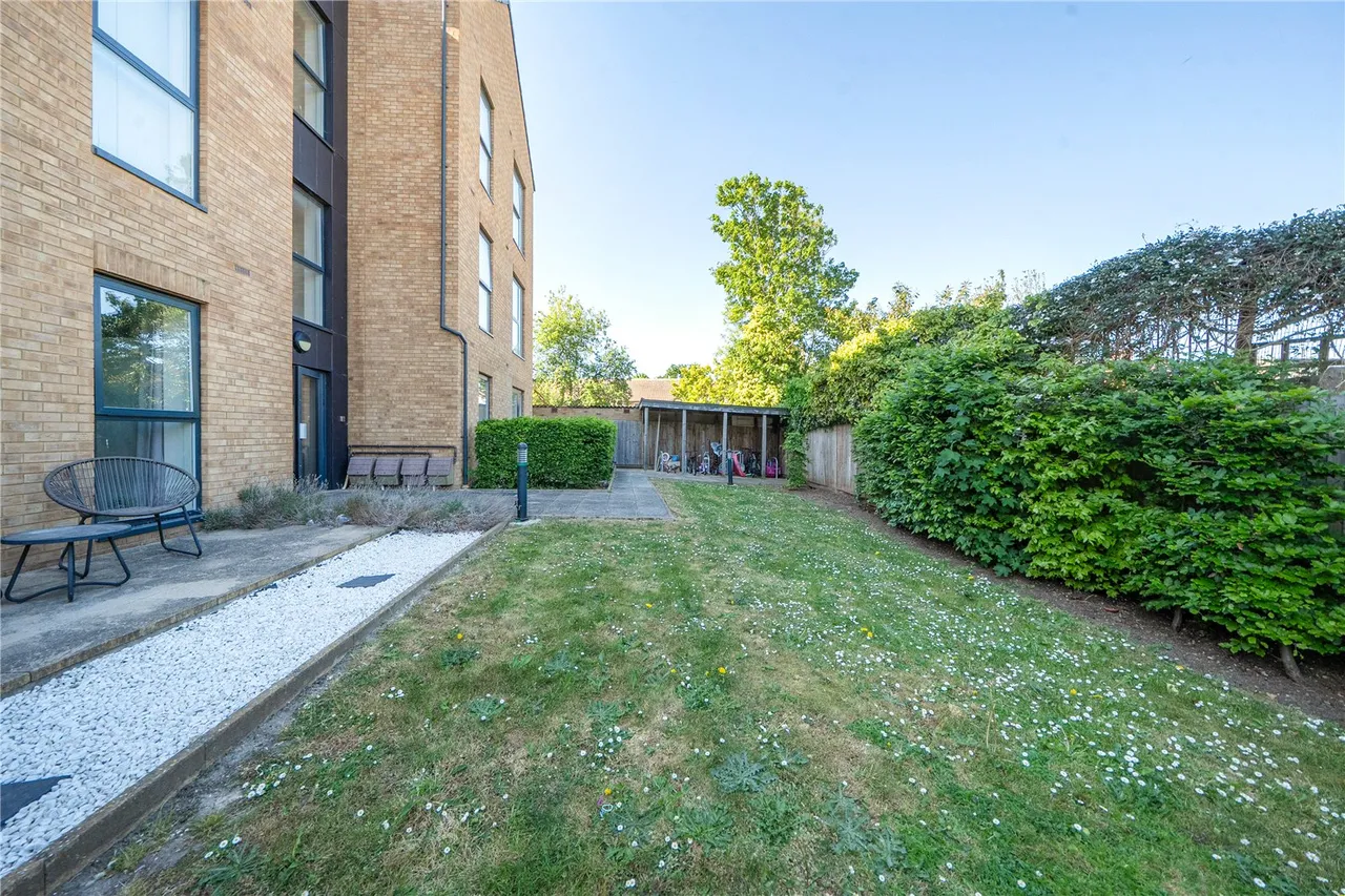 Gurnell Grove, Ealing, W13, photo 10