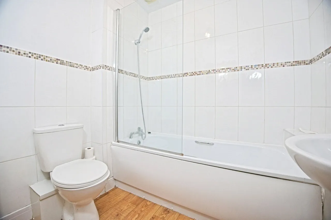 Grangemoor Court, Cardiff, CF11, photo 9