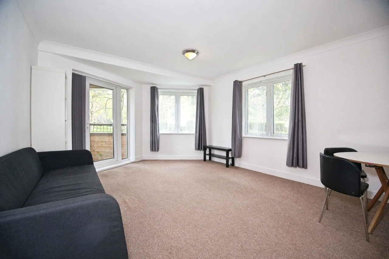 Grangemoor Court, Cardiff, CF11, photo 2